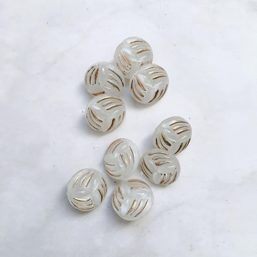 LOT DE 10 BOUTONS BELLA 11MM